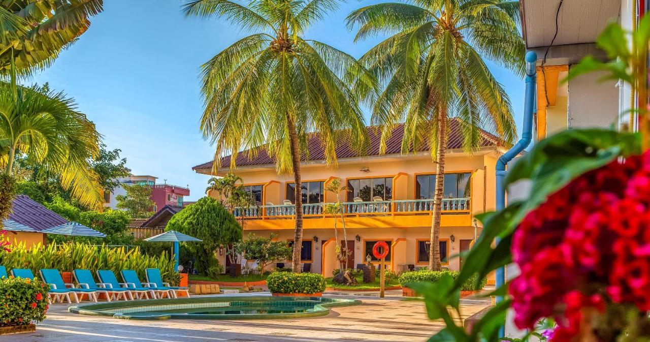 Coconut Resort Hotel Patong Exterior photo